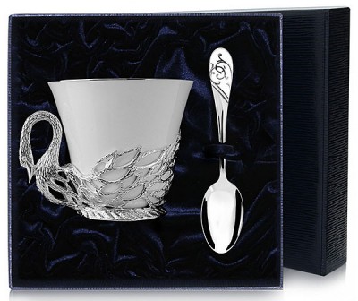 Набор серебряная чайная чашка «Лебедь» в подарочном футляре