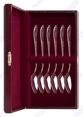 Серебряный чайный набор на 6 персон