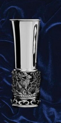 425СТ00001 Серебряная стопка «Зайцы» с чернением в подарочном футляре
