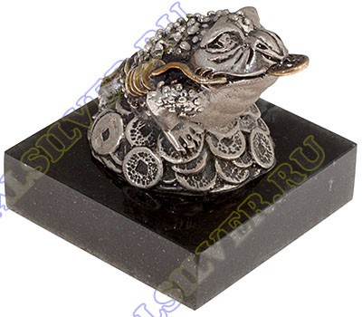991811 Серебряная фигурка «Жаба» с золочением в подарочном футляре