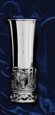 410СТ00001 Серебряная стопка «Лось» с чернением в подарочном футляре