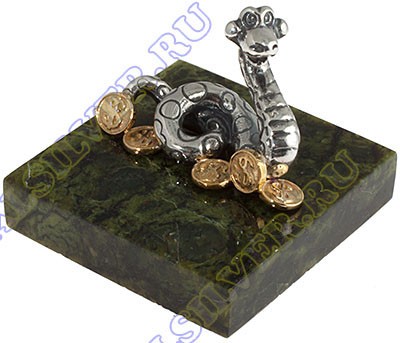 3525050340м Сувенир «Змея» с чернением на подставке из змеевика в подарочном мешочке