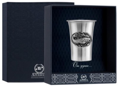 Серебряная стопка «Сом» с чернением