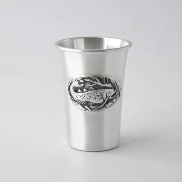 986СТ00806 Серебряная стопка «Сом» с чернением