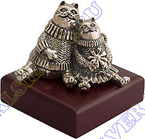 991578-д Серебряная миниатюра «Коты в свитерах»