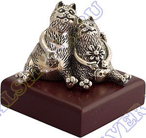 991579-д Серебряная миниатюра «Влюбленные коты» в подарочном футляре