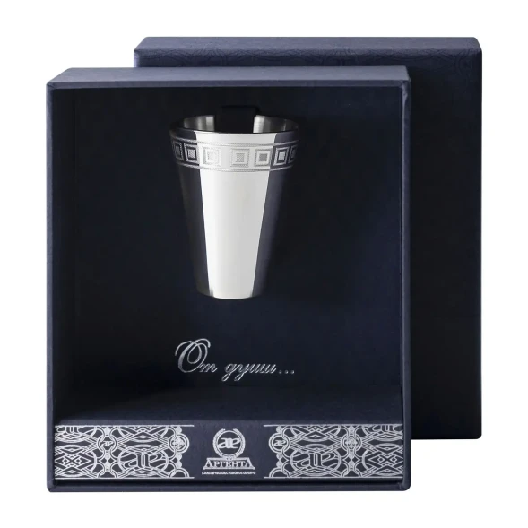 1041СТ00801 Серебряная стопка гладкая с рисунком «Греческий»