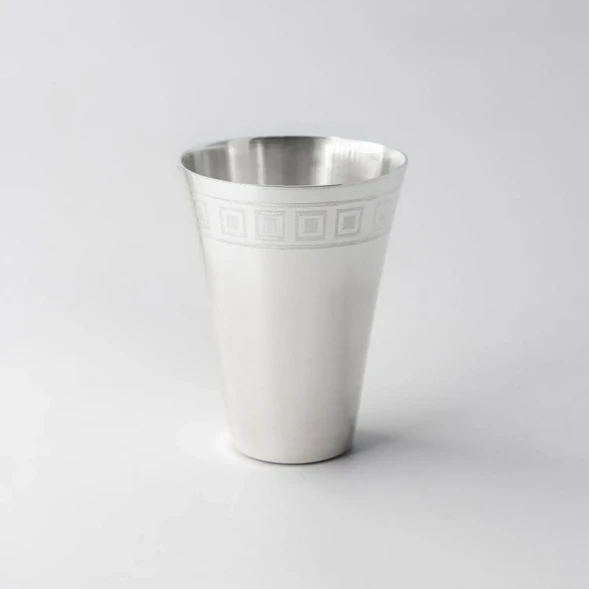 1041СТ00801 Серебряная стопка гладкая с рисунком «Греческий»