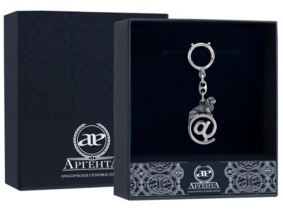 979БР15006 Серебряный брелок для ключей «Собака» @ с чернением