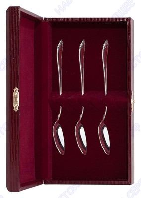 Серебряный чайный набор на 3 персоны