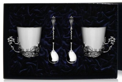 Серебряная чайная пара «Куница» с чернением в подарочном футляре
