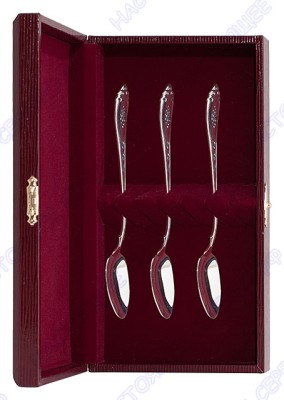 Серебряный чайный набор на 3 персоны