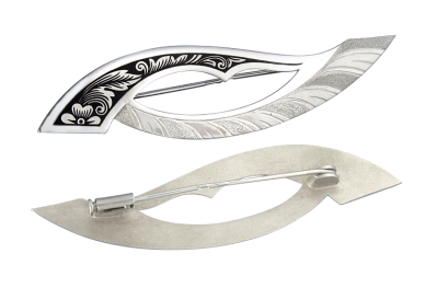 Серебряная брошь «Поцелуй лета» с чернением