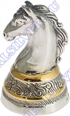 Серебряный колокольчик «Ход конём» с золочением в подарочном футляре