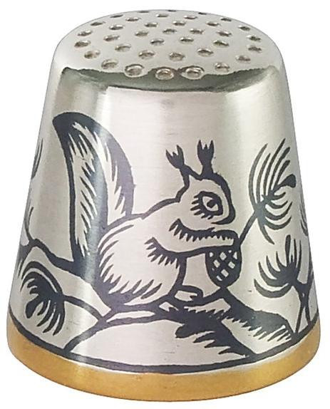 10090001Б06 Серебряный наперсток «Белочка»