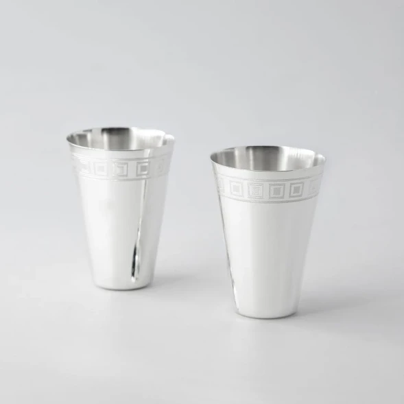 1052НБ00801_к Серебряный набор рюмок гладких с гравировкой «Квадрат»