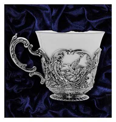 866ЧШ03006 Серебряная чайная чашка «Королевская охота» с чернением в подарочном футляре