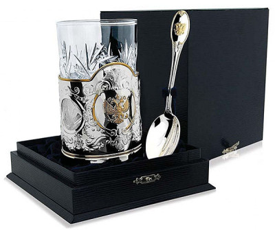 822 Серебряный чайный набор «Герб» c золочением