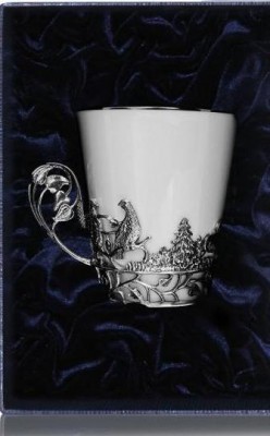 Серебряный подстаканник с чайной чашкой «Тетерев» с чернением в подарочном футляре