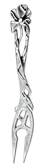 867ВЛ17806 Серебряная вилка для лимона «Чертополох» с чернением