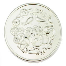 Серебряная монета «Фарфоровая свадьба 20 лет» с золочением