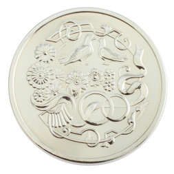 Серебряная монета «Деревянная свадьба 5 лет» с золочением