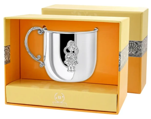 006КР05801 Серебряная детская кружка «Девочка»