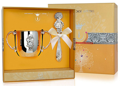 РИ174НБ05801 Набор детского серебра с поильником «Малышка» и погремушкой