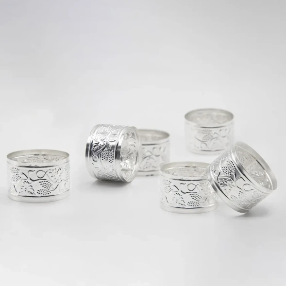 550НБ00801 Серебряный набор колец для салфеток «Виноград»