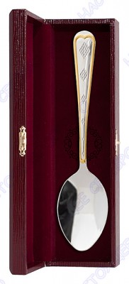 3402860172 Серебряная столовая ложка с золочением и алмазной огранкой, цена без футляра