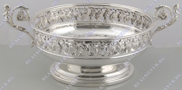 8132742 Серебряная конфетница